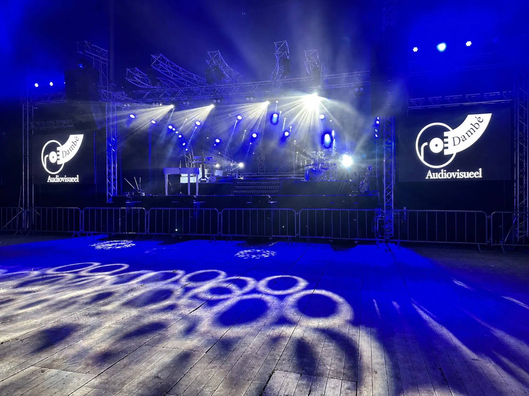 Professionele licht geluid en videotechniek op een evenement